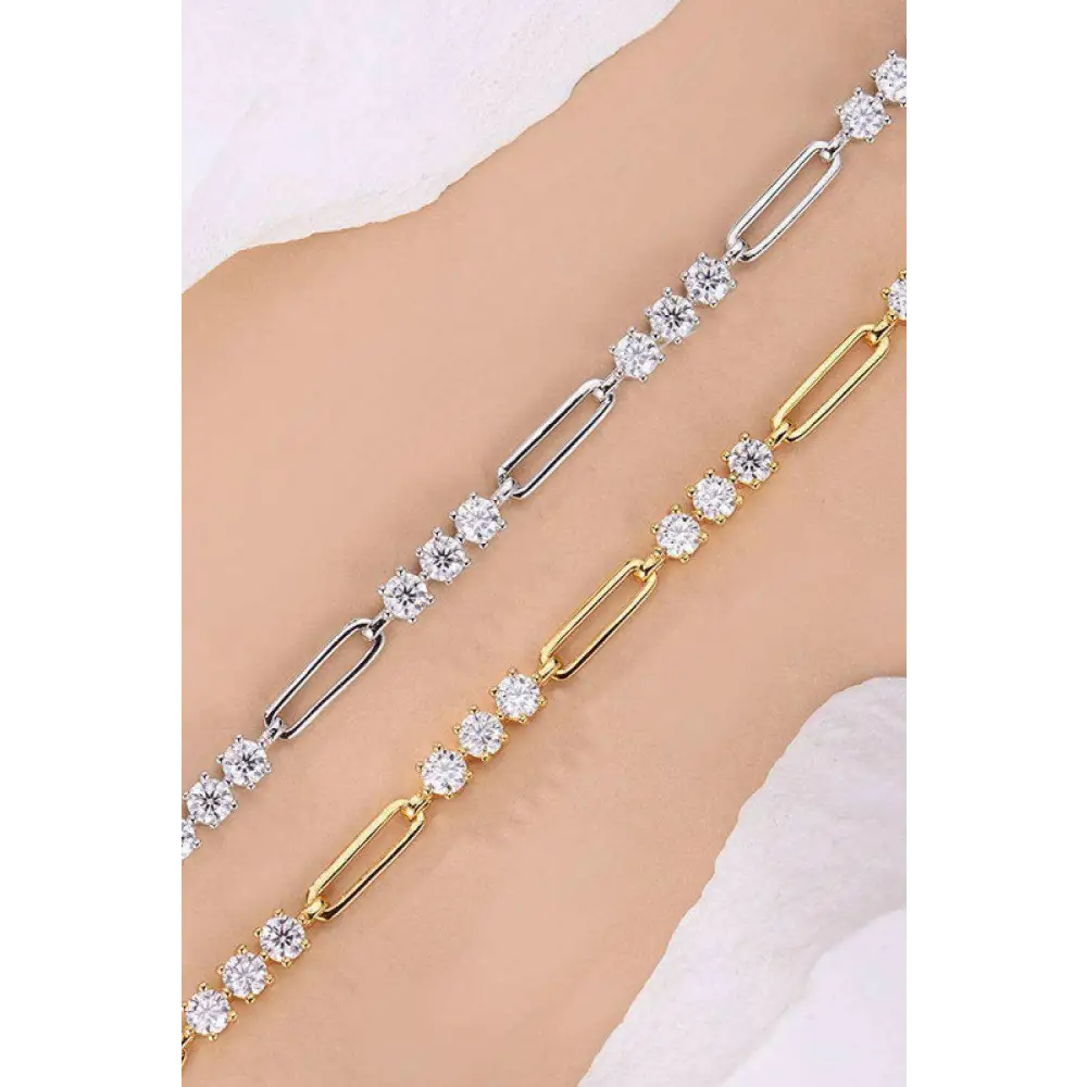 Exquisite 8 carat moissanite bracelet for luxury fashion for women $230 a stunning matching box, perfect for gifting