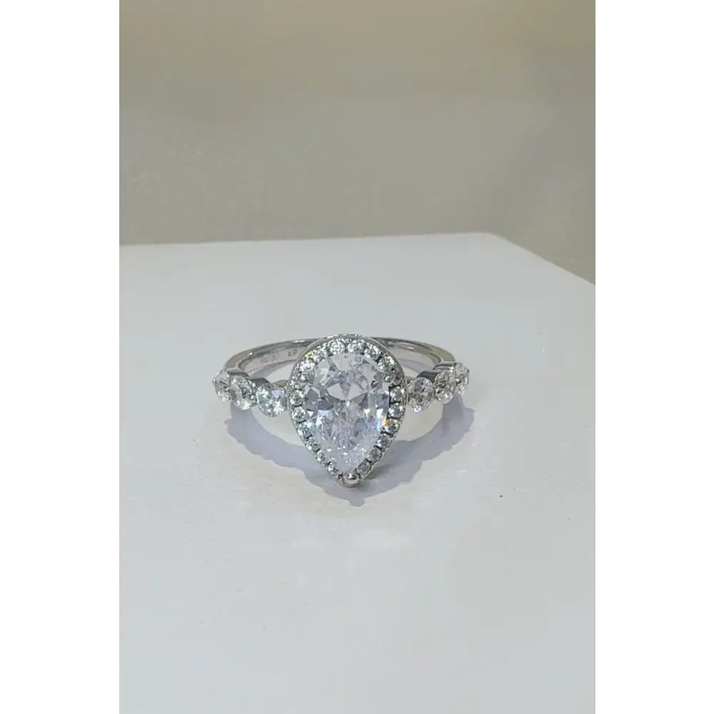 Exquisite 2 carat moissanite ring for luxury fashion and exclusive jewelry $85.99 1-piece a beautifully crafted