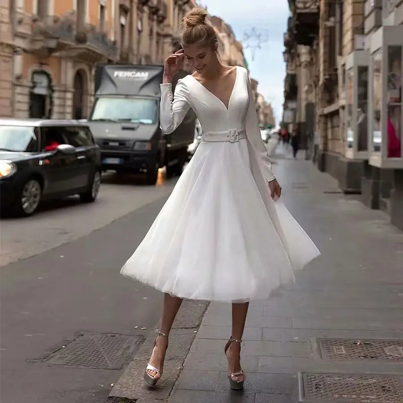 Luxurious women’s short wedding dress for timeless designer clothing