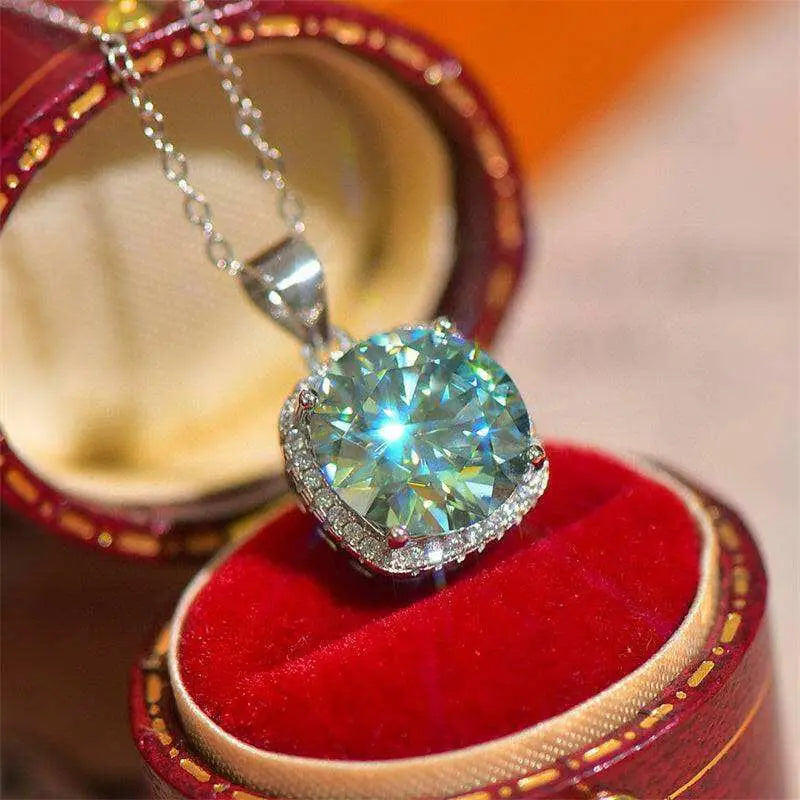 Exquisite 5 carat moissanite pendant for luxury fashion and exclusive jewelry $176 1-piece experience the allure