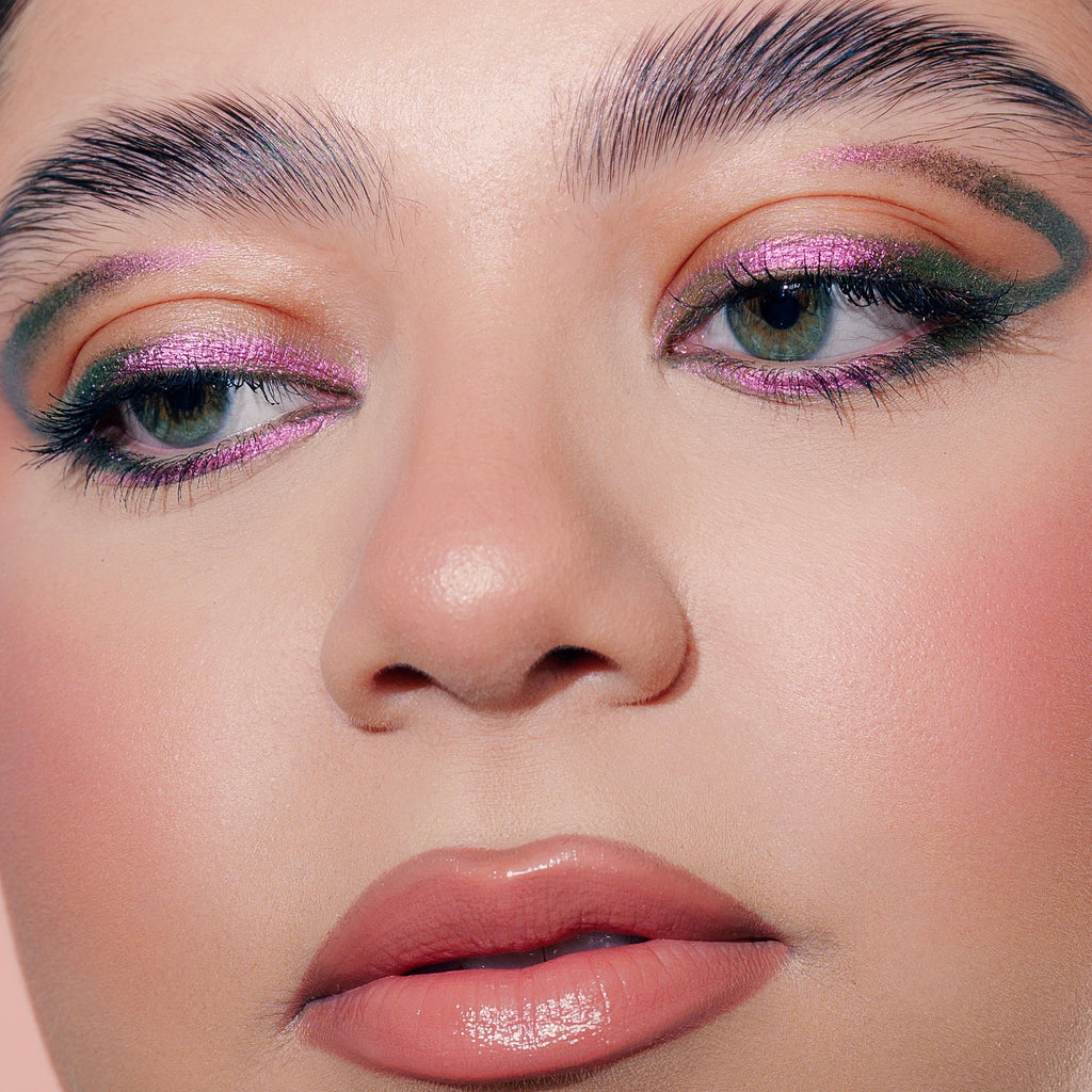 Eyeliner Too much - Maven Couture Inc