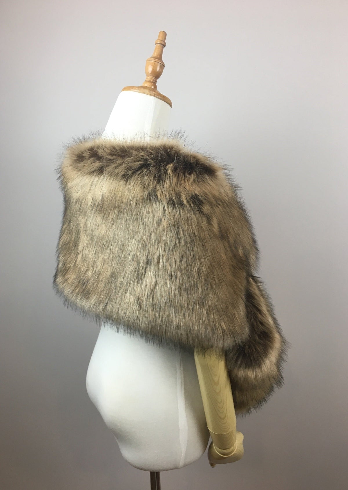 Brown Faux Fur Shawl (Lilian Brw03)
