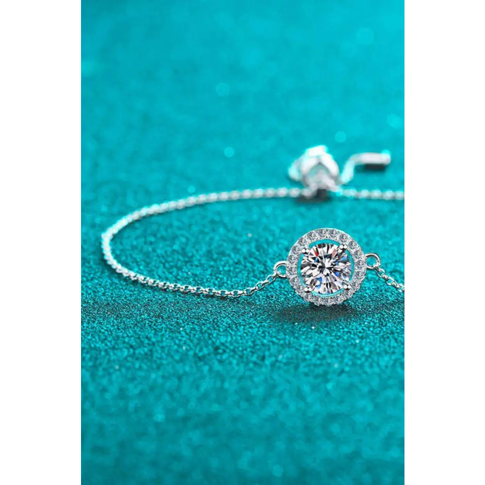 Elegance redefined moissanite bracelet for luxury fashion enthusiasts $100 moissanite jewelry over 0.3 carats