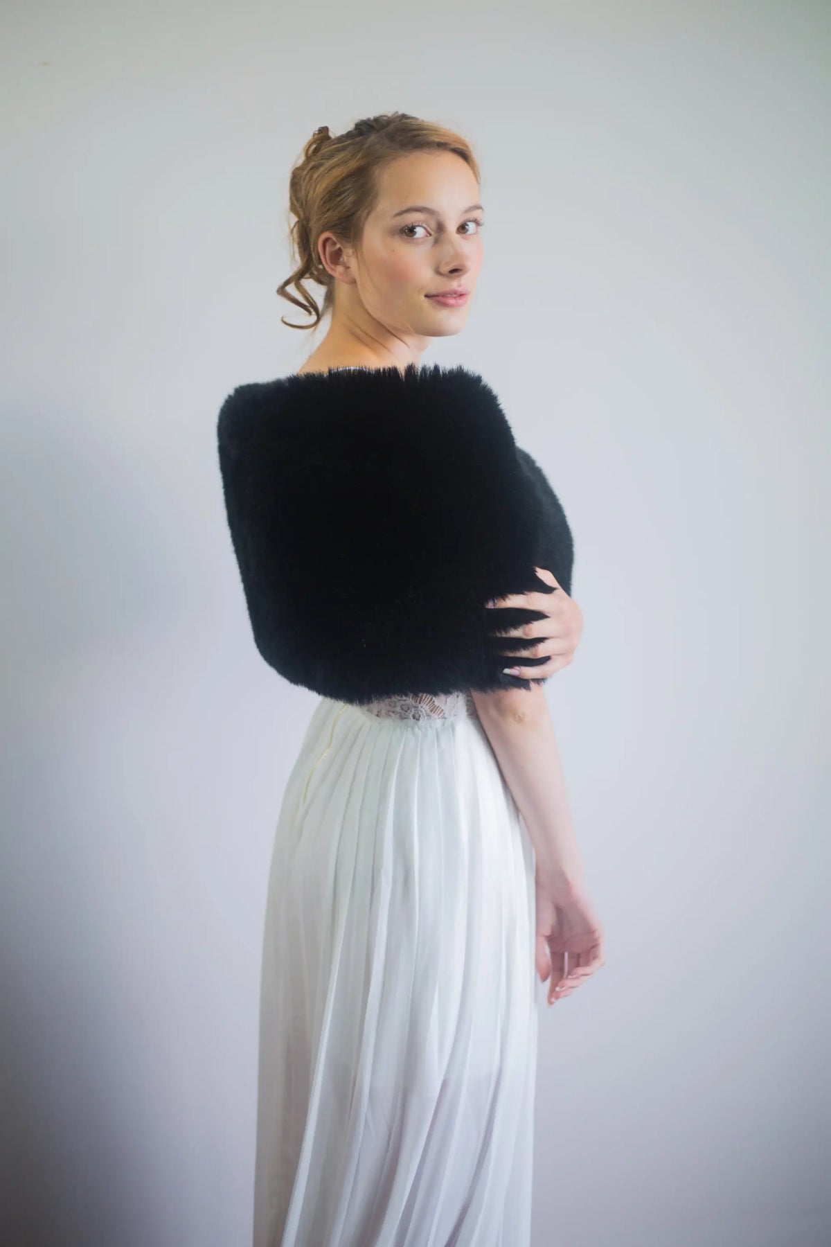 Black Faux Fur Wrap (Serena Blk01)