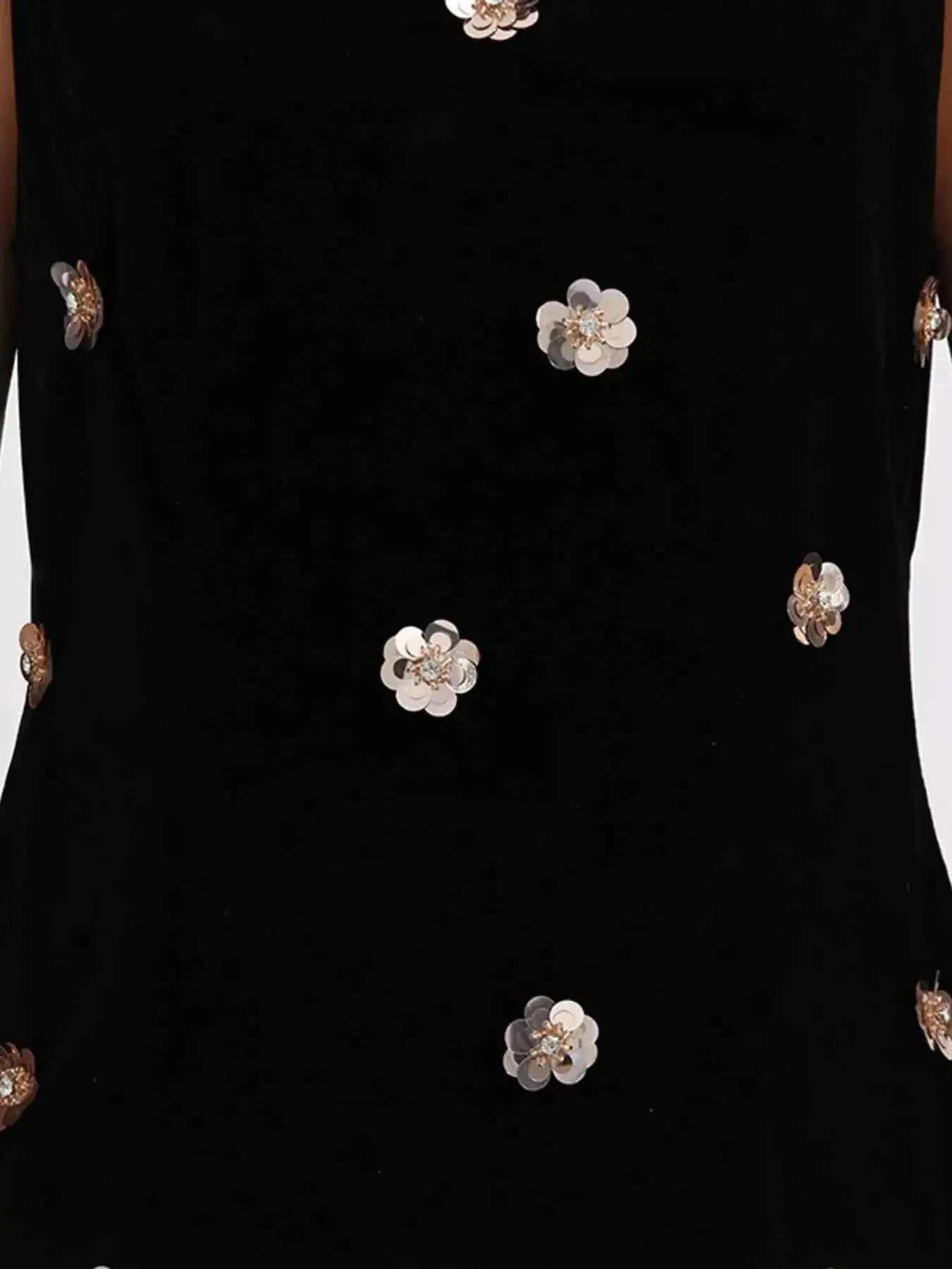 Contrast Flower Sleeveless black sleeveless dress with white and brown floral appliques and ruched detailing