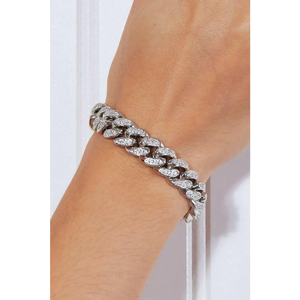 Curb chain bracelet redefines luxury fashion for woman in exclusive style $45 this stunning bracelet is all about