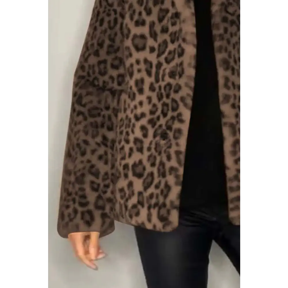 Elevate your wardrobe with the luxe leopard collared coat from maven couture $31.99 basic yet elegant style, perfect