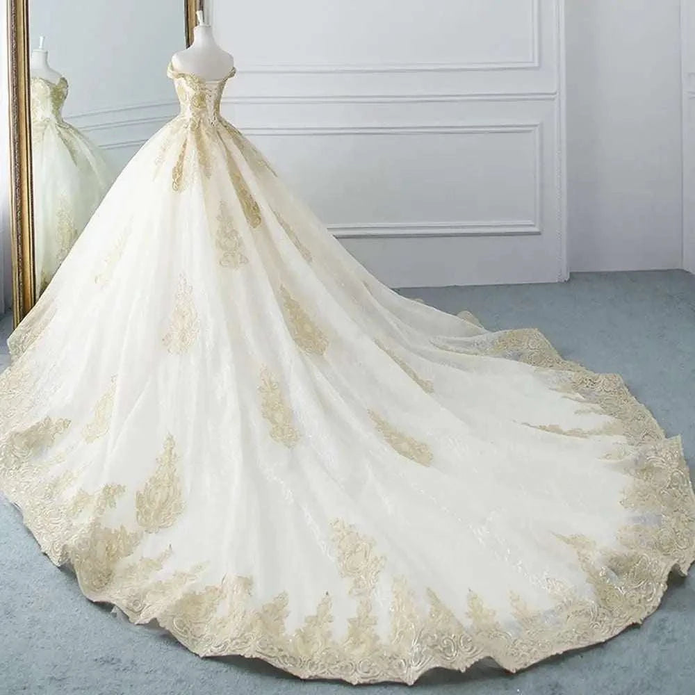 Gorgeous Ball Gown Wedding Dress with Beads EDL110