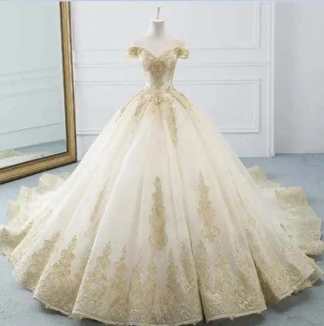Gorgeous Ball Gown Wedding Dress with Beads EDL110