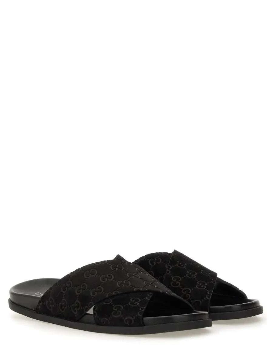 GUCCI Men's GG Pattern Slider Sandals - Stylish Comfort for Spring/Summer 2025, Made in Italy - Maven Couture IncSANDALS