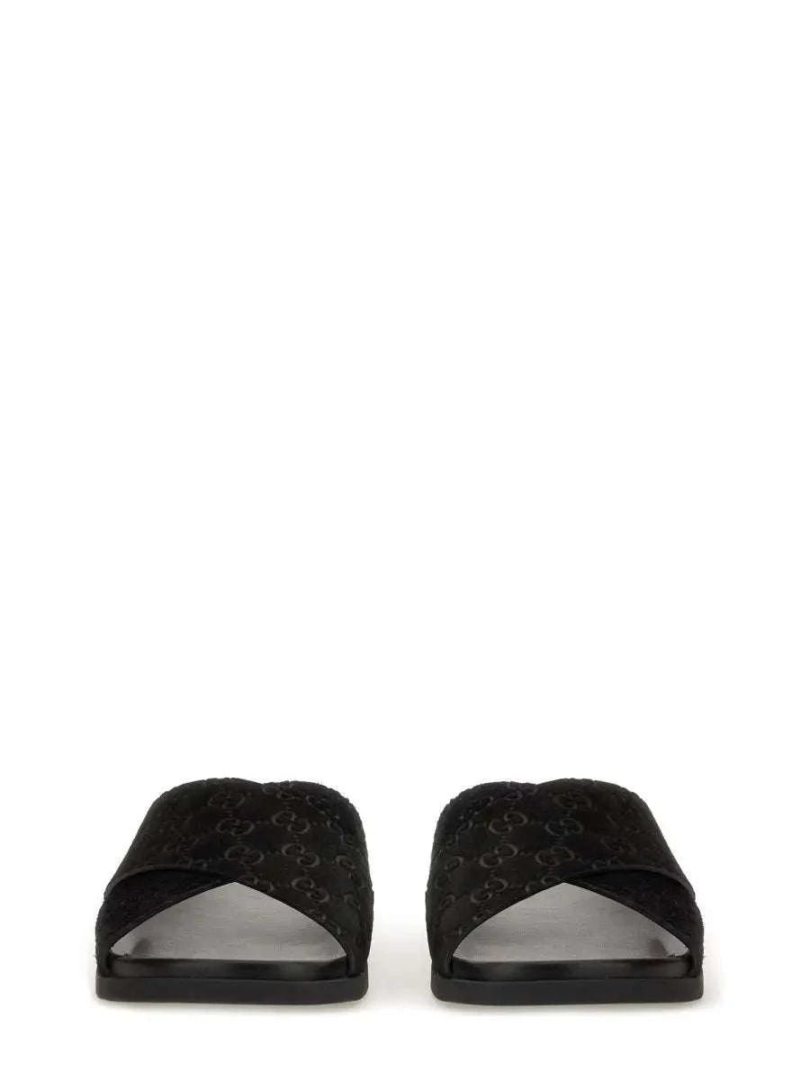 GUCCI Men's GG Pattern Slider Sandals - Stylish Comfort for Spring/Summer 2025, Made in Italy - Maven Couture IncSANDALS