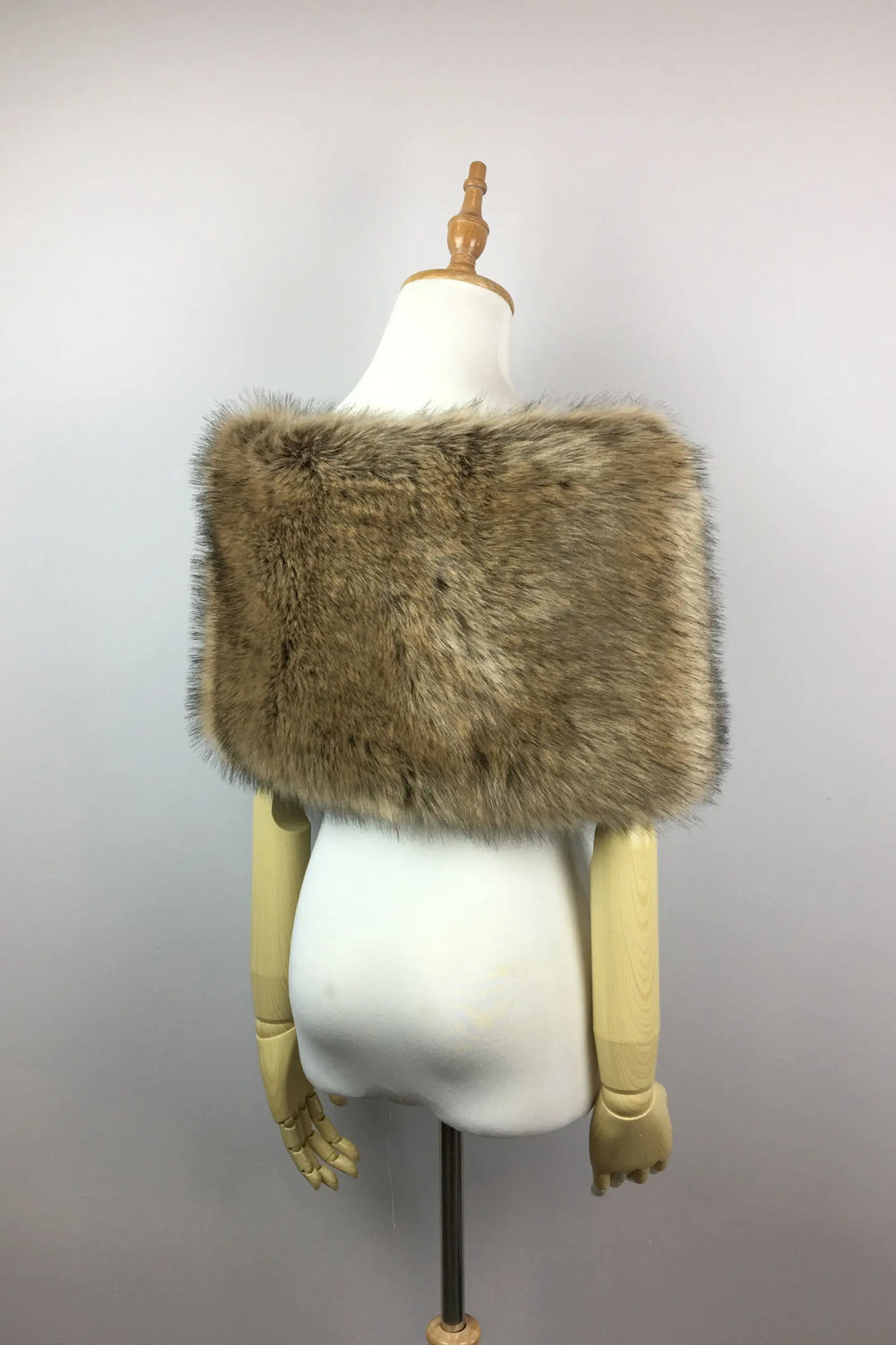 Honey Brown Fur Wrap (Serena LBrw03)