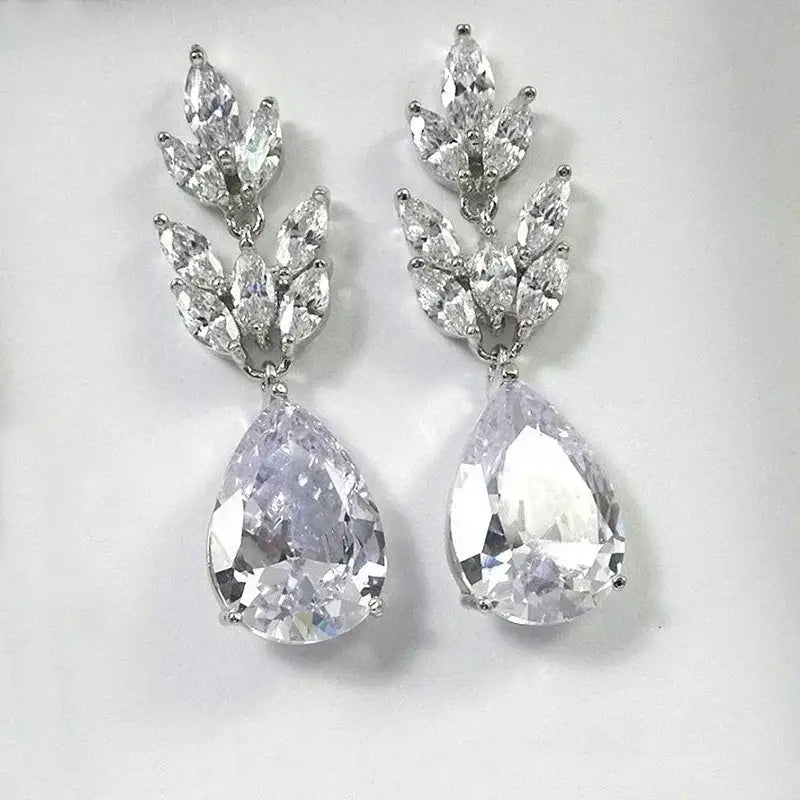Huitan Fashion Bridal Drop Earrings for Wedding Engagement AAA Marquise Cubic Zirconia Design Elegant Women Earrings New Jewelry