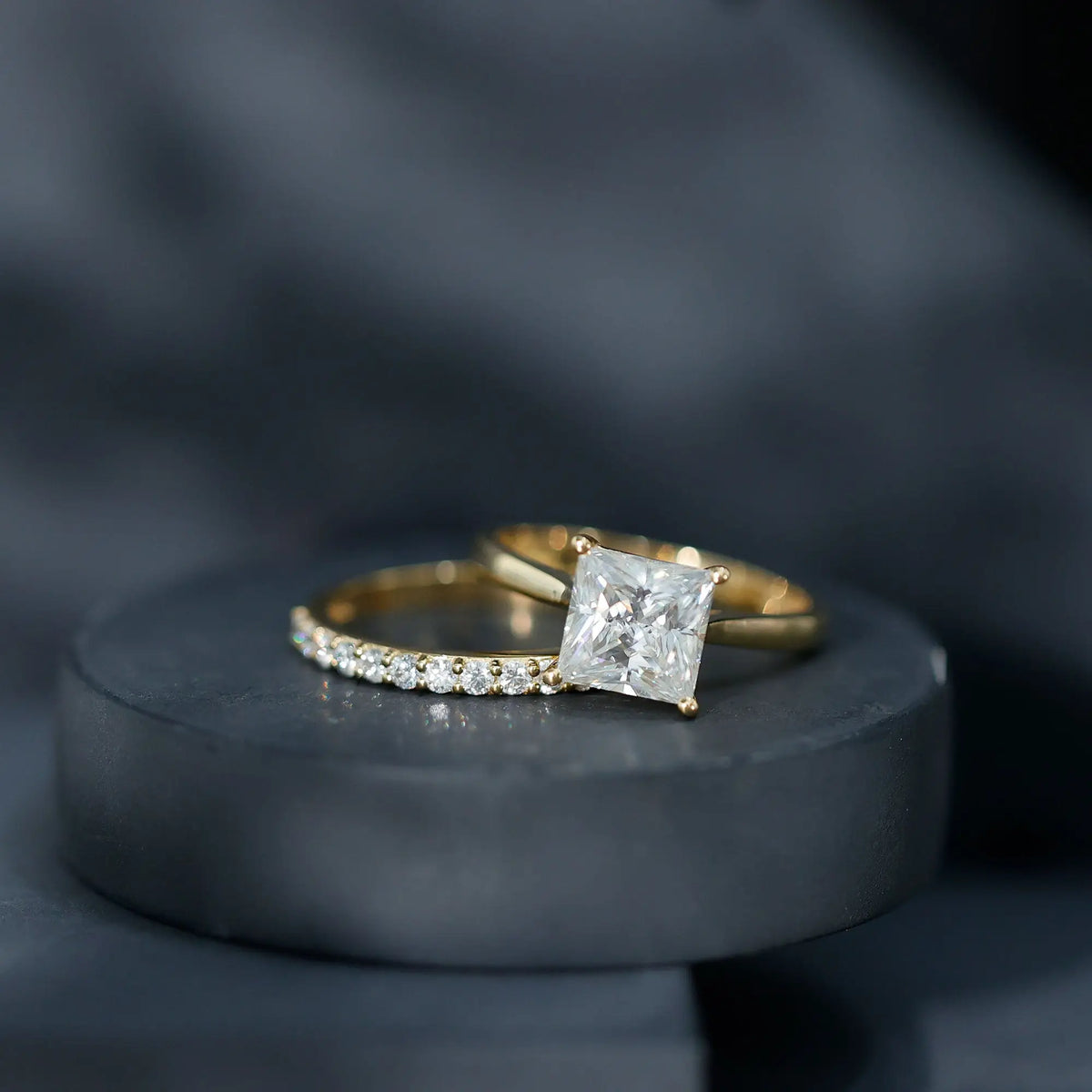IGI Certified 2 Carat Lab Grown Diamond Princess Cut Engagement Ring With Wedding Band
