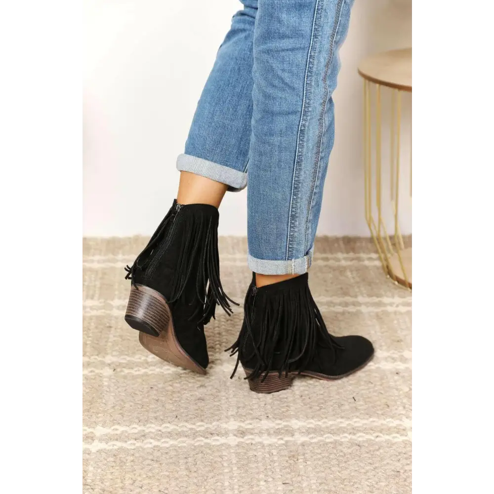 Charming fringe cowboy ankle boots for timeless luxury fashion for women $55 discover these captivating ankle boots,