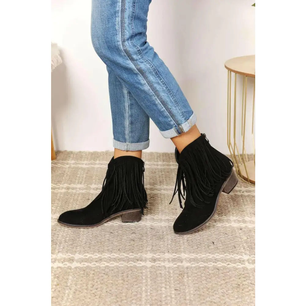 Charming fringe cowboy ankle boots for timeless luxury fashion for women $55 discover these captivating ankle boots,