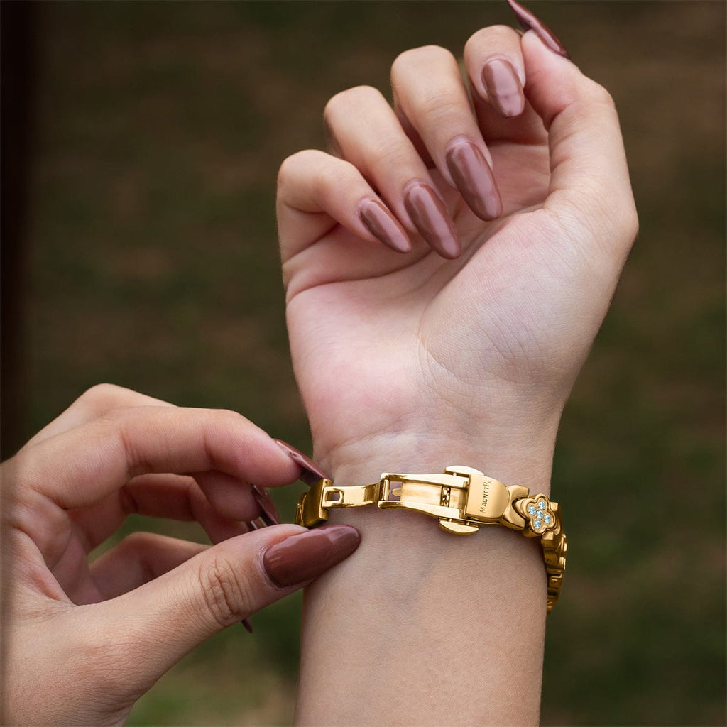Clover Magnetic Bracelet for Women (Gold) - Maven Couture IncBracelet