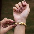 Clover Magnetic Bracelet for Women (Gold) - Maven Couture IncBracelet