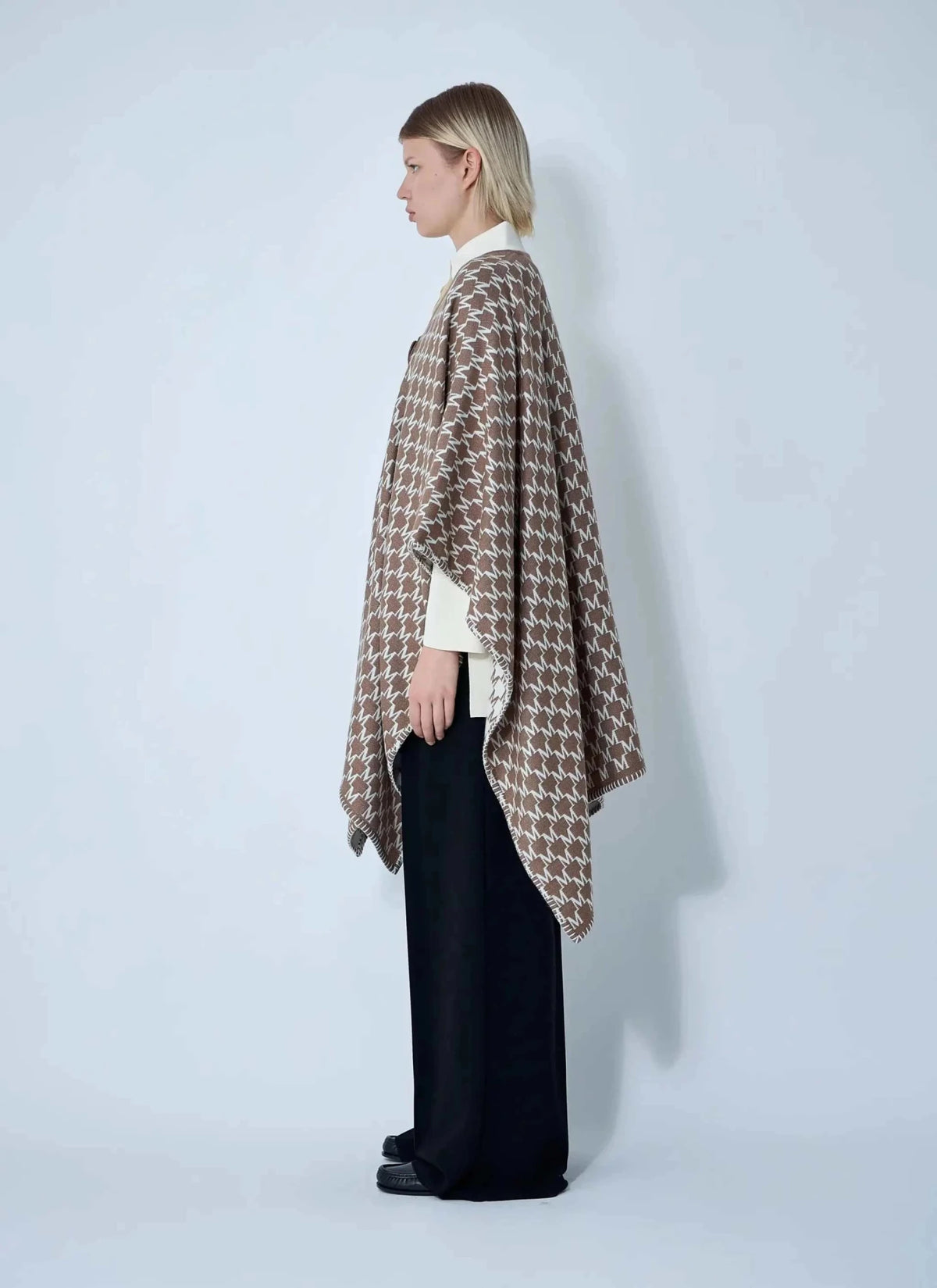 Max Mara Women Wool-Blend Scarf - Maven Couture IncOuterwear / Jackets
