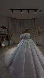 Midnight Elegance Crystal Luxury Wedding Dress GD103