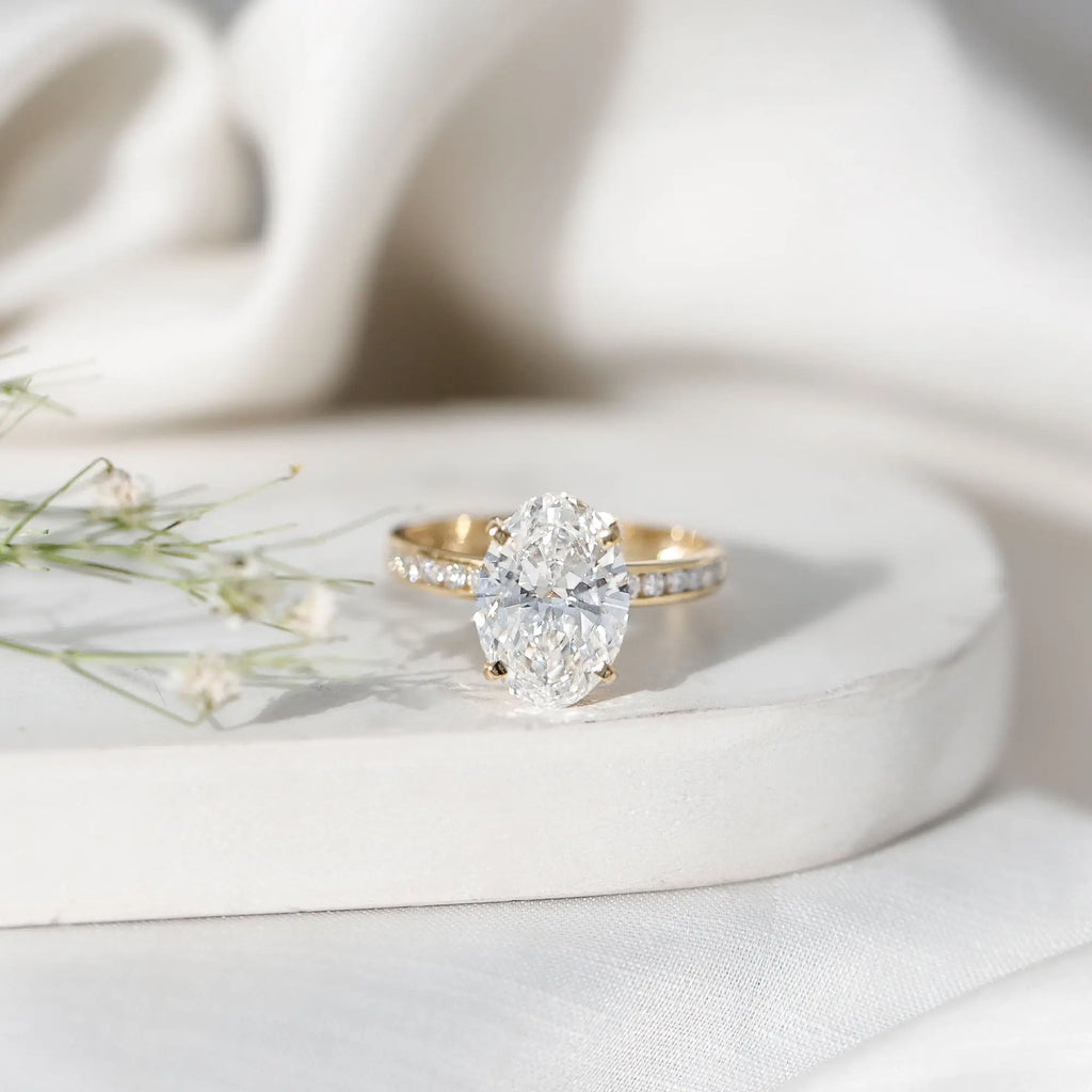 Oval Cut 5 Carat Lab Grown Diamond Big Engagement Ring with IGI Certificate
