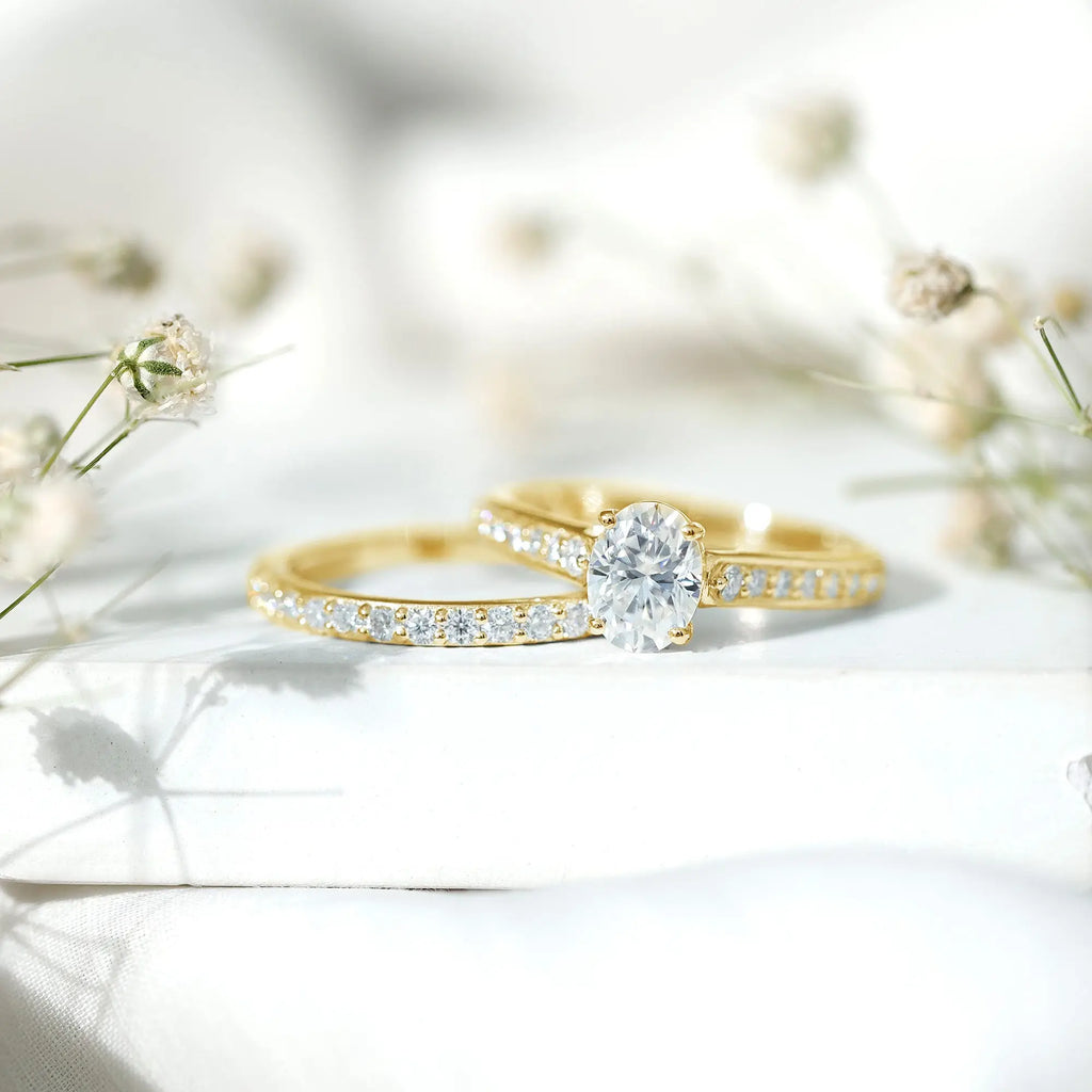 Oval Shaped 1 Carat Lab Grown Diamond Bridal Ring Set with IGI Certificate