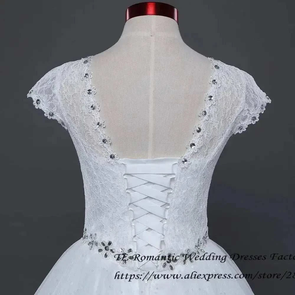 Plus size Vestidos white lace wedding dress back with ribbon lace-up and floral appliques detail on sleeves and waist