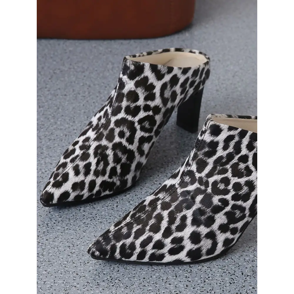 Exquisite pu leather leopard pumps redefining luxury fashion for women $26.99 box not included, adding an element