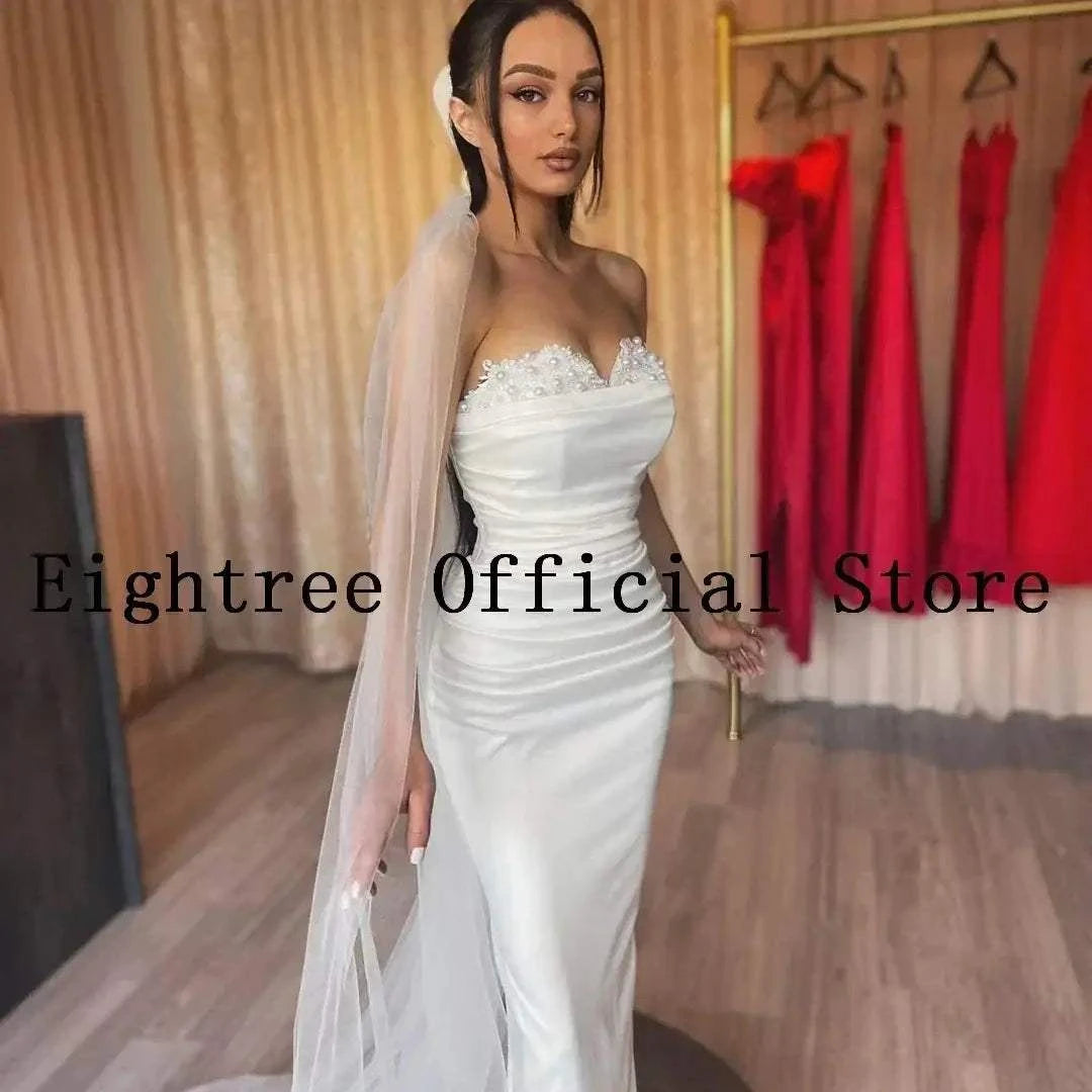 Sexy White Wedding Dresses strapless satin mermaid gown with lace sweetheart neckline and long veil