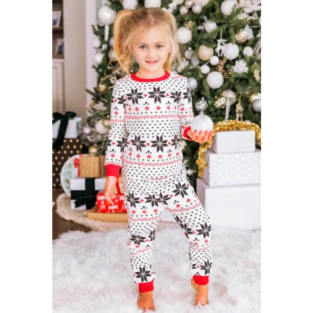 Luxurious snowflake pattern set in timeless designer clothing $22 children’s collection