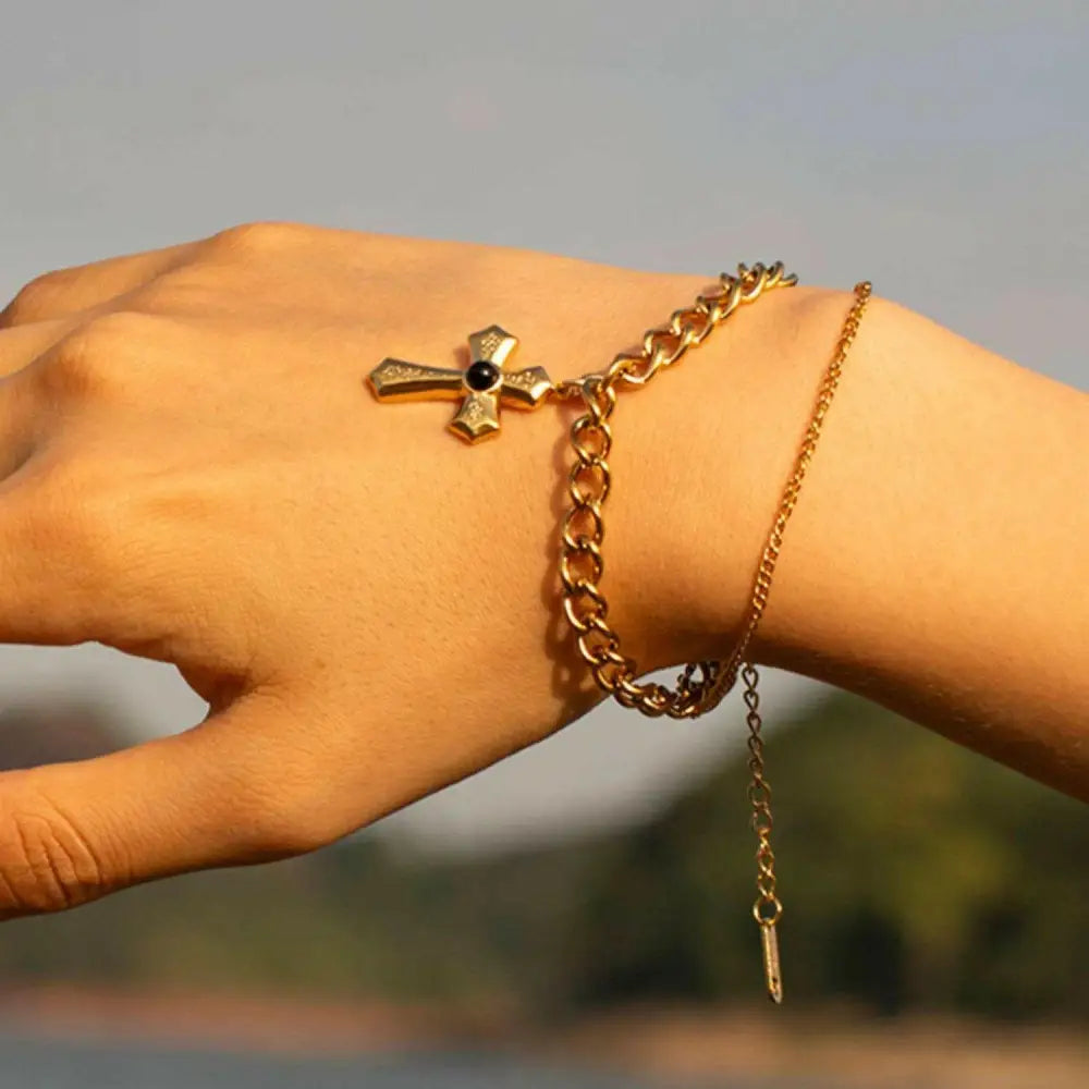 Exquisite 18k gold-plated cross pendant bracelet for luxury fashion $9 1-piece crafted with exquisite 18k gold-plated