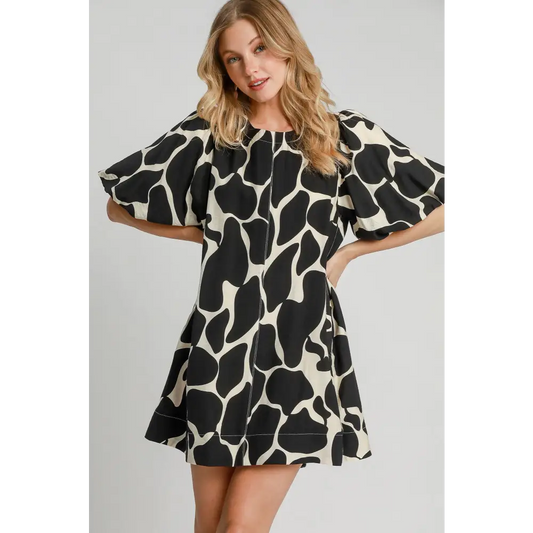 Umgee two tone abstract puff sleeve dress in luxurious size choices $49.99 the two tone abstract print puff sleeve