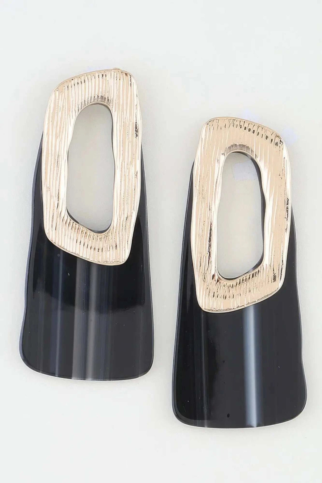 Women's Drop Earrings Modern Retro Streak Fashion BYMANYC ® New York VINTAGE CONTEMPORARY STRIPED STATEMENT DANGLE - New Collection