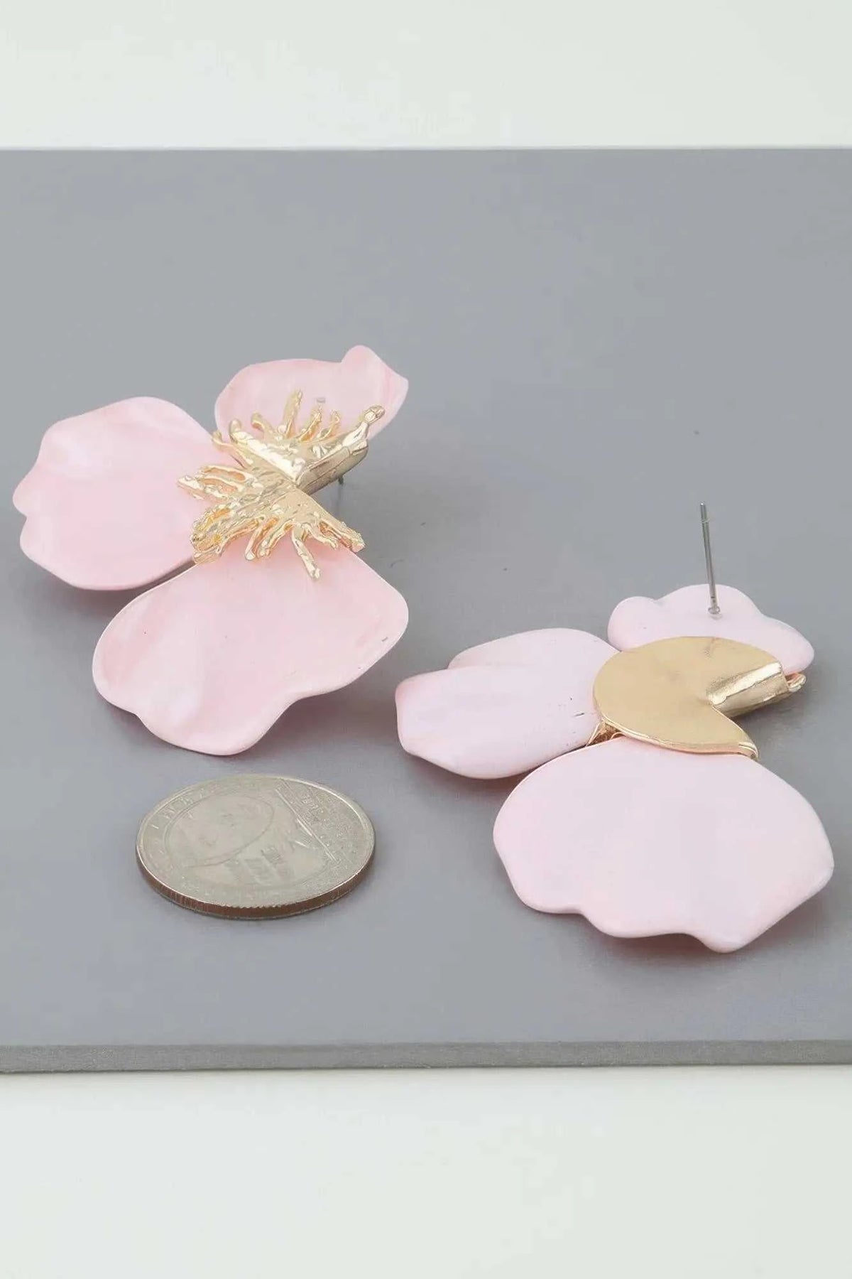 Women's Earrings Studs Floral BYMANYC ® New York HAMPTONS SCALE FLOWER - New Collection
