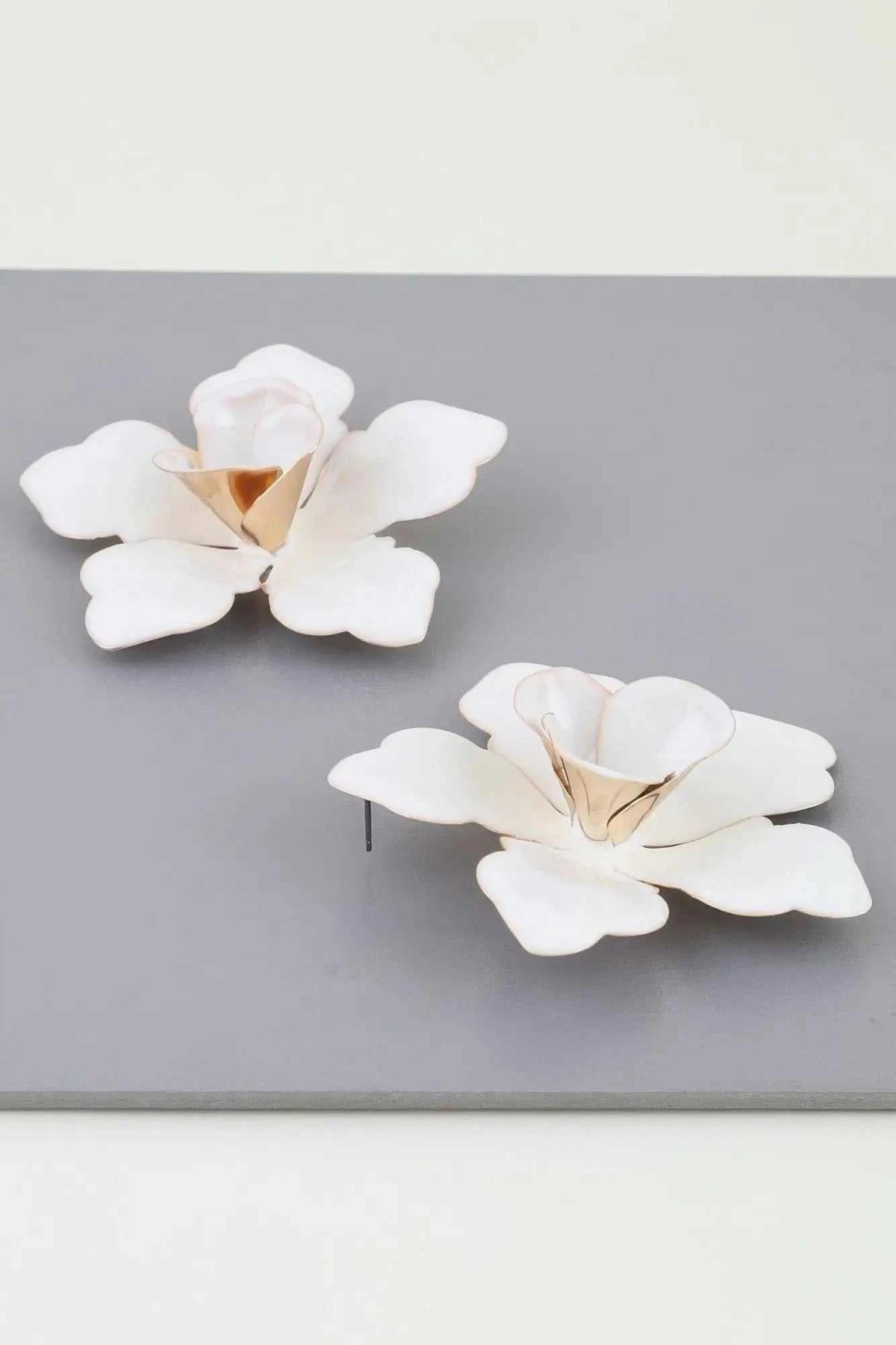 Women's Earrings Studs Floral BYMANYC ® New York SOHO MODERN SAKURA - New Collection