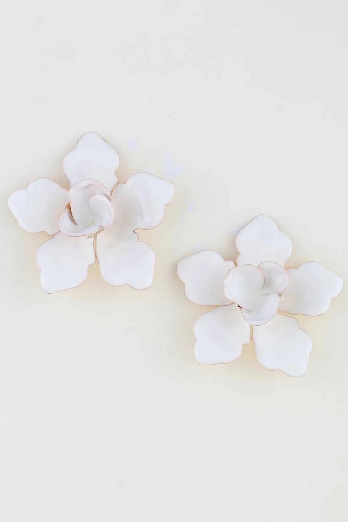 Women's Earrings Studs Floral BYMANYC ® New York SOHO MODERN SAKURA - New Collection