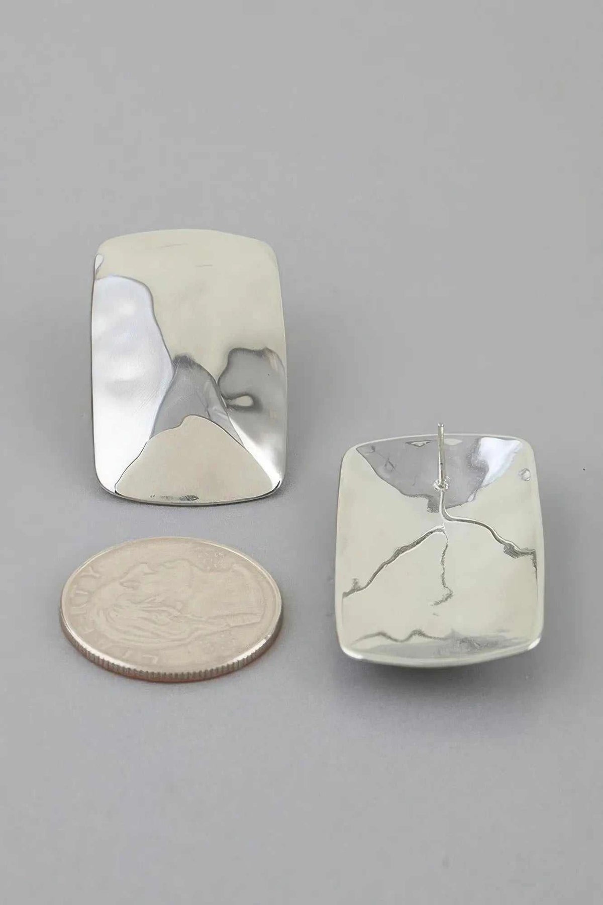 Women's Hammered Cubic Frame Stud Earrings BYMANYC ® New York CONTEMPORARY VIBRANT MODERN FASHION - New Collection