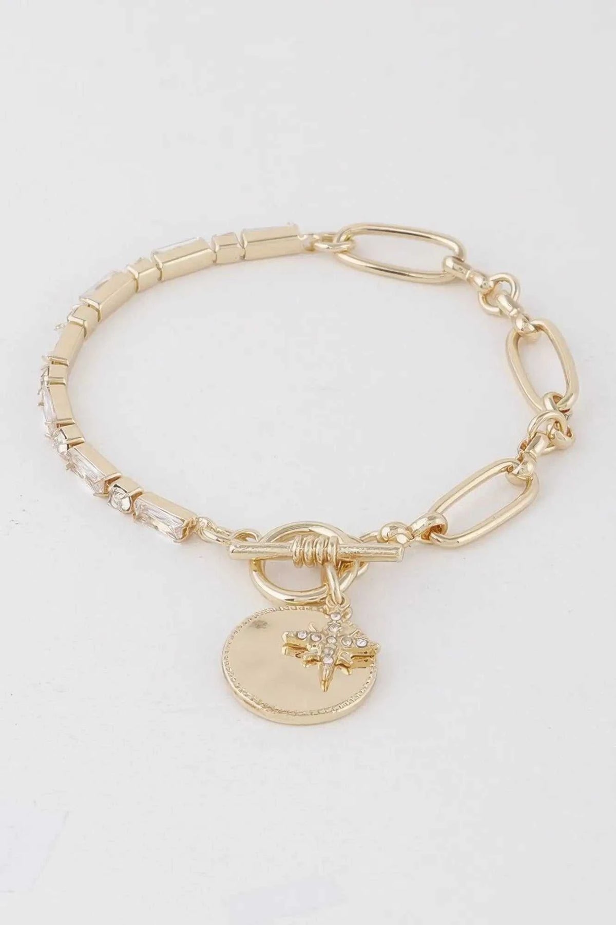 Women's Shining Star Toggle Bracelet BYMANYC ® New York CONTEMPORARY VIBRANT MODERN FASHION - New Collection